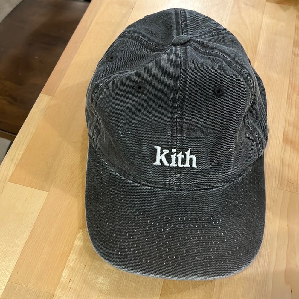 Kith hat